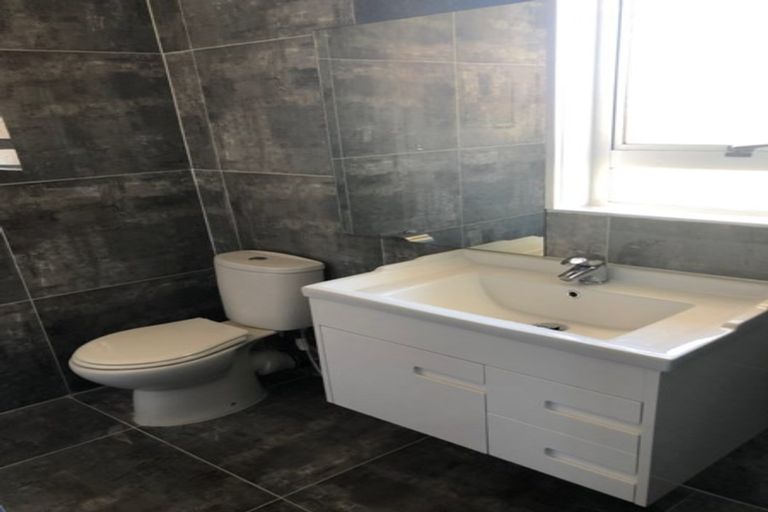 Photo of property in 27 Cameron Street, Papakura, 2110