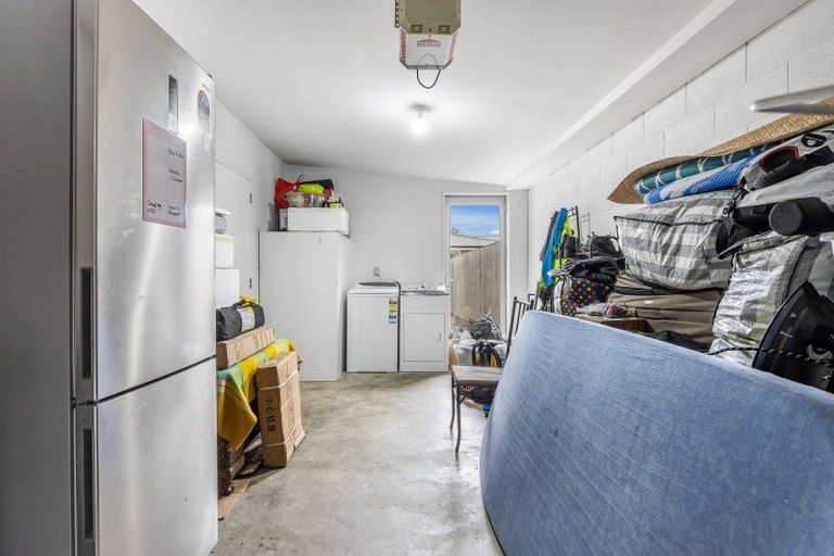 Photo of property in 49 Lyndon Street, Riccarton, Christchurch, 8041