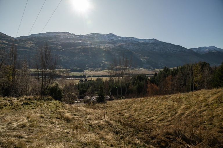 Photo of property in 36 Dalefield Road, Dalefield, Queenstown, 9371