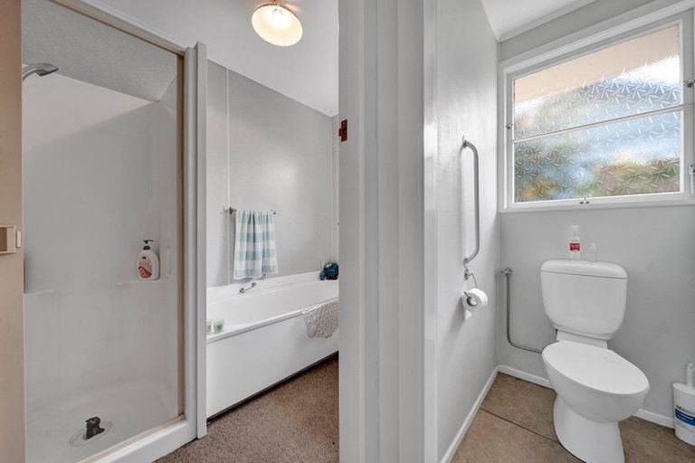 Photo of property in 12 Surrey Street, Hawera, 4610