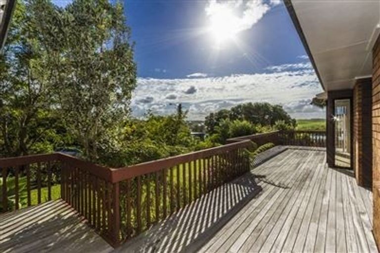 Photo of property in 1/34 Toroa Street, Torbay, Auckland, 0630