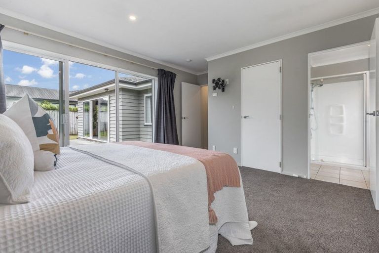 Photo of property in 36 Kahurangi Heights, Aotea, Porirua, 5024