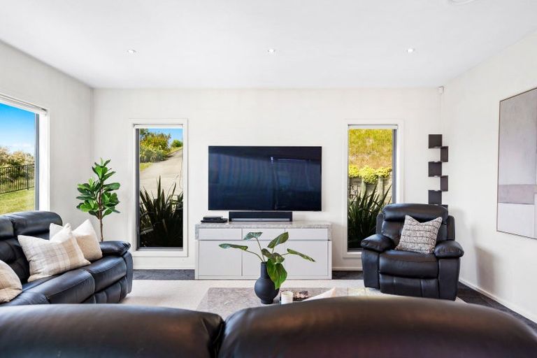 Photo of property in 19 Esk View Road, Eskdale, Napier, 4182