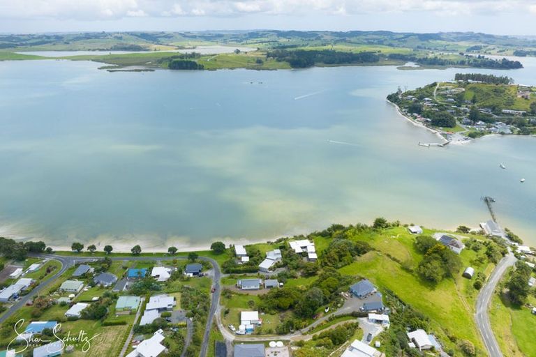 Photo of property in 9 Rigby Street, Whakapirau, 0583