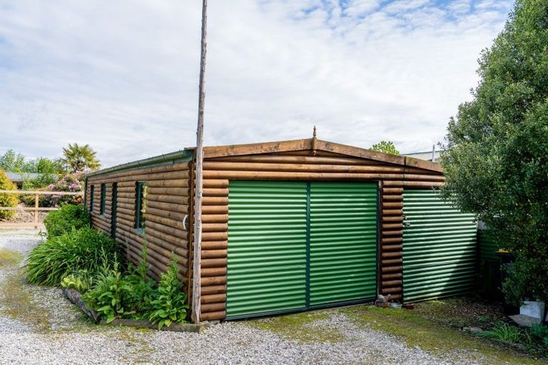 Photo of property in 7 Greenhithe Street, Waihola, Milton, 9073