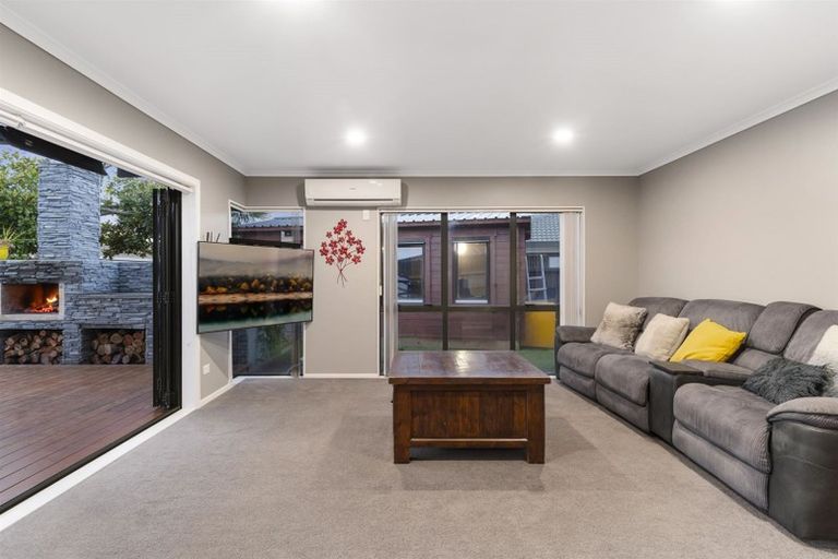 Photo of property in 10 Ocean Crest, Papamoa Beach, Papamoa, 3118