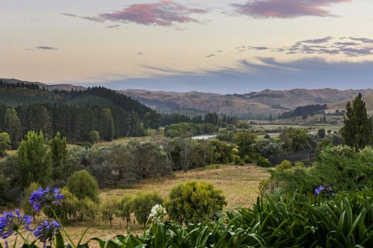 Photo of property in 35 Waimarama Road, Havelock North, 4294