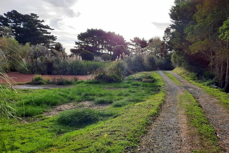 Photo of property in 81 Paetawa Road, Peka Peka, Waikanae, 5391