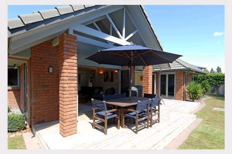 Photo of property in 11 Dallinger Street, St Andrews, Hamilton, 3200