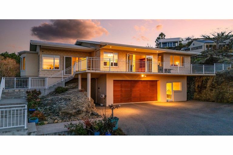 Photo of property in 16 Aronui Road, Bridge Hill, Alexandra, 9320