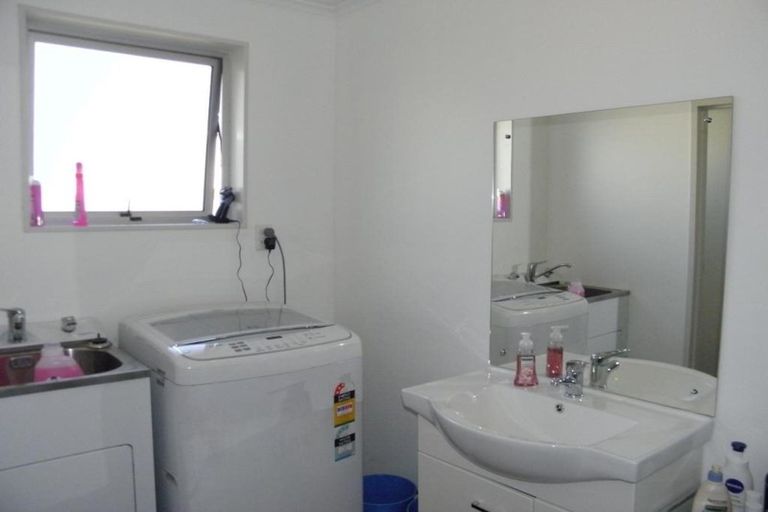 Photo of property in 2/12 Catherine Street, Windsor, Invercargill, 9810