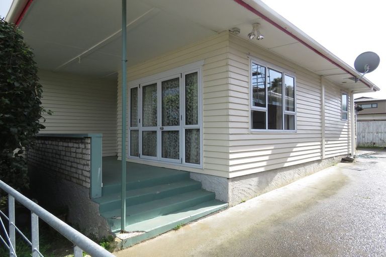 Photo of property in 53 Routley Drive, Glen Eden, Auckland, 0602