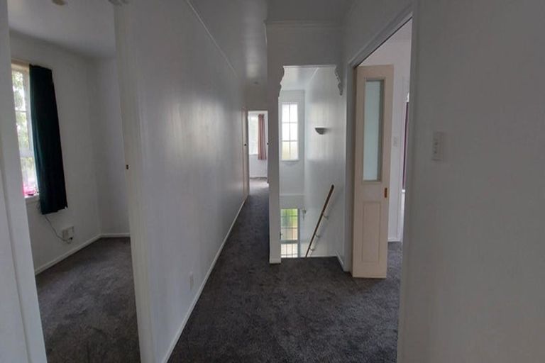 Photo of property in 129 Mcleod Road, Te Atatu South, Auckland, 0610