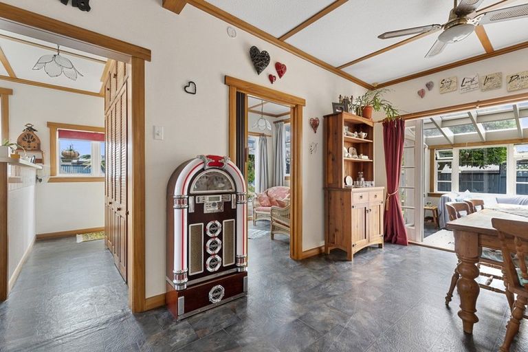 Photo of property in 61 Te Aroha Street, Hamilton East, Hamilton, 3216