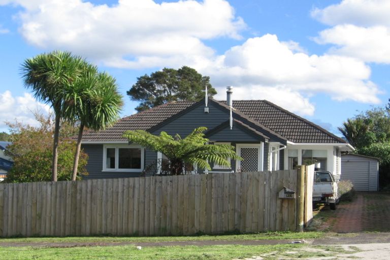 Photo of property in 340 Glengarry Road, Glen Eden, Auckland, 0602