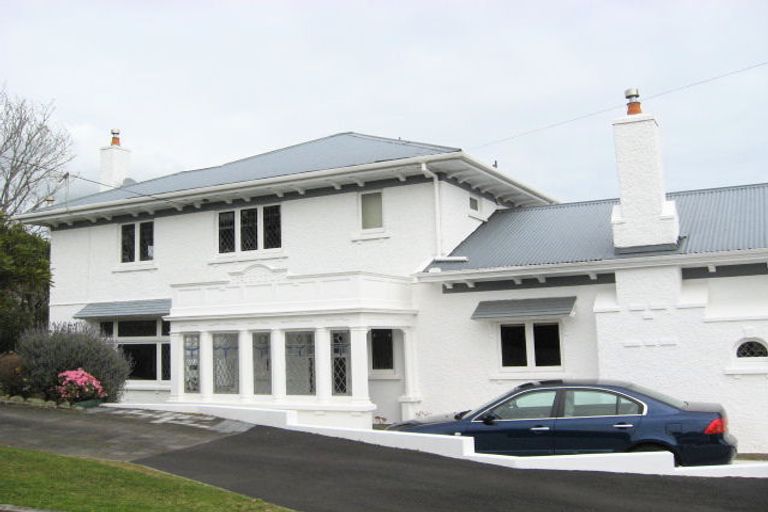 Photo of property in 6 Ridge Lane, New Plymouth, 4310