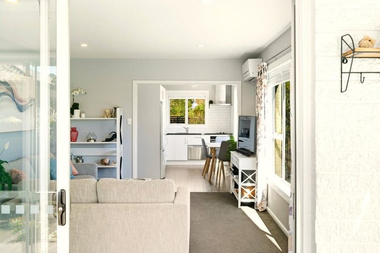 Photo of property in 6 Kennedys Bush Road, Halswell, Christchurch, 8025