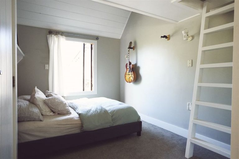 Photo of property in 44 Attwood Road, Paremoremo, Auckland, 0632