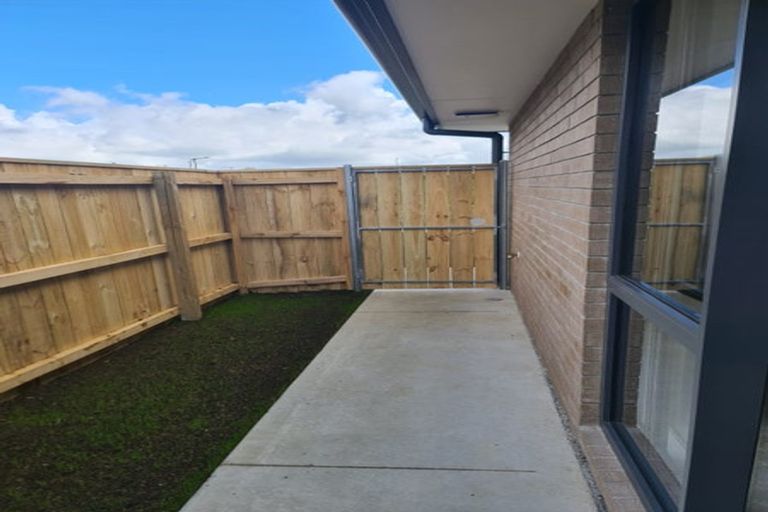 Photo of property in 17 Pipi Crescent, Tuakau, 2121