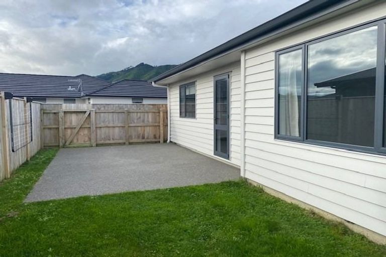 Photo of property in 1 Teiaroa Street, Waikanae, 5036