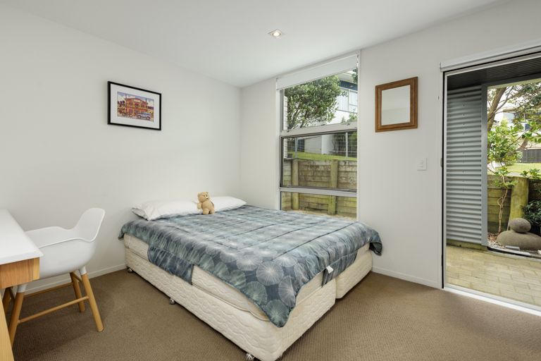 Photo of property in 1340 Papamoa Beach Road, Papamoa Beach, Papamoa, 3118