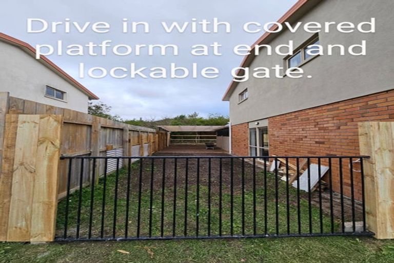 Photo of property in 9 Kora Avenue, Ranui, Auckland, 0612