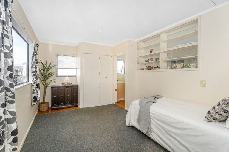 Photo of property in 16 Whitby Avenue, Whitianga, 3510