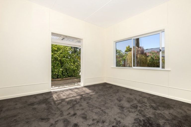 Photo of property in 36 Macdonald Street, Te Hapara, Gisborne, 4010