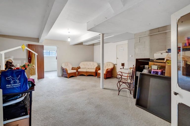 Photo of property in 47 Nevada Drive, Merrilands, New Plymouth, 4312