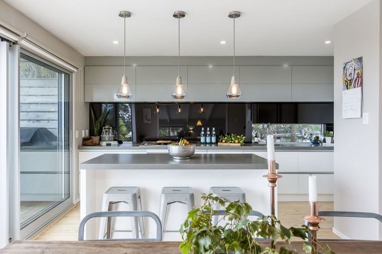 Photo of property in 681 East Coast Road, Browns Bay, Auckland, 0630