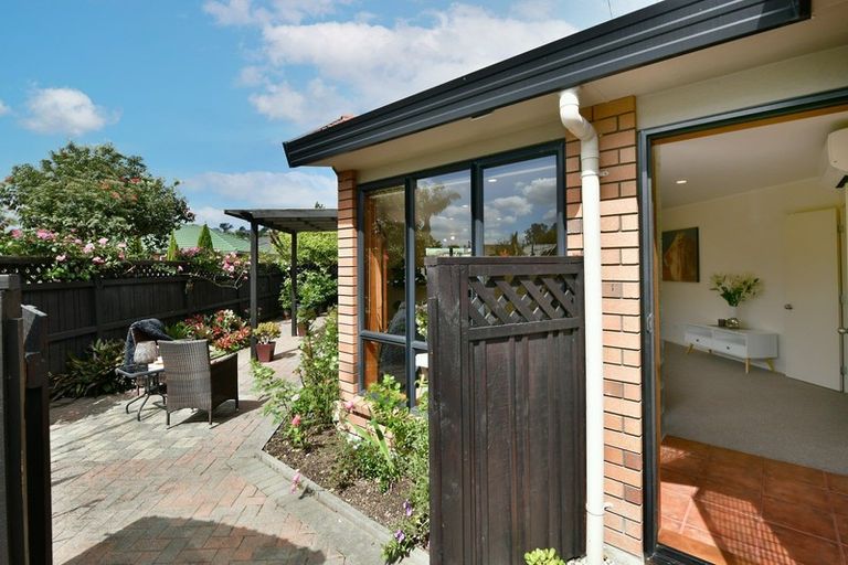 Photo of property in 16 Red Hibiscus Road, Stanmore Bay, Whangaparaoa, 0932