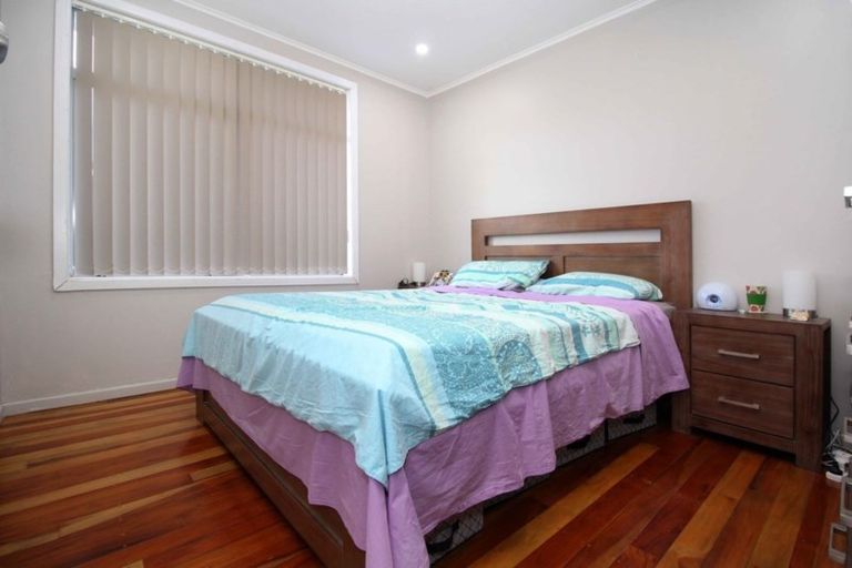 Photo of property in 19 Margate Road, Blockhouse Bay, Auckland, 0600