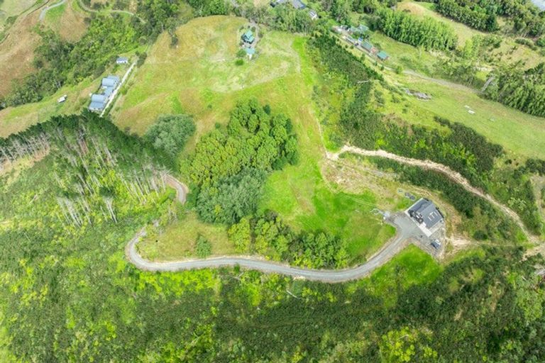 Photo of property in 38b Pipitiwai Drive, Helensville, Kaukapakapa, 0871