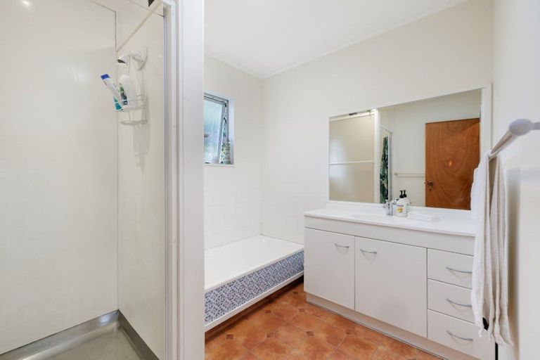 Photo of property in 1335b Papamoa Beach Road, Papamoa Beach, Papamoa, 3118