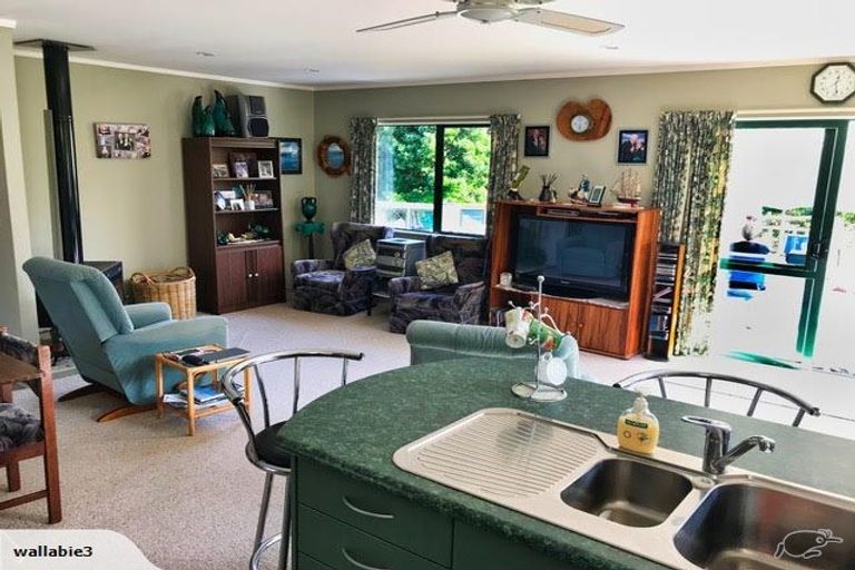 Photo of property in 2 Lavinia Place, Kawau Island, 0920