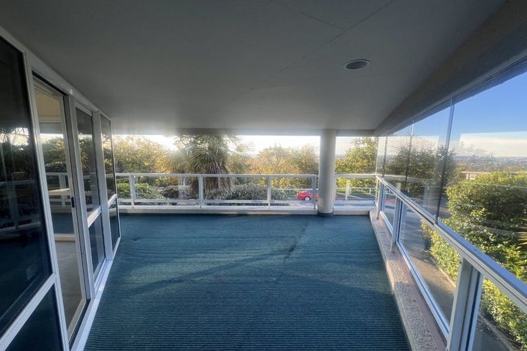 Photo of property in 1/2a Cracroft Terrace, Cashmere, Christchurch, 8022