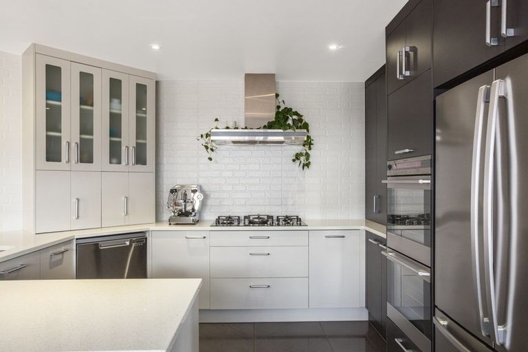 Photo of property in 18 Peel Lane, Aotea, Porirua, 5024