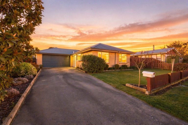 Photo of property in 6 Seadown Crescent, Amberley, 7410