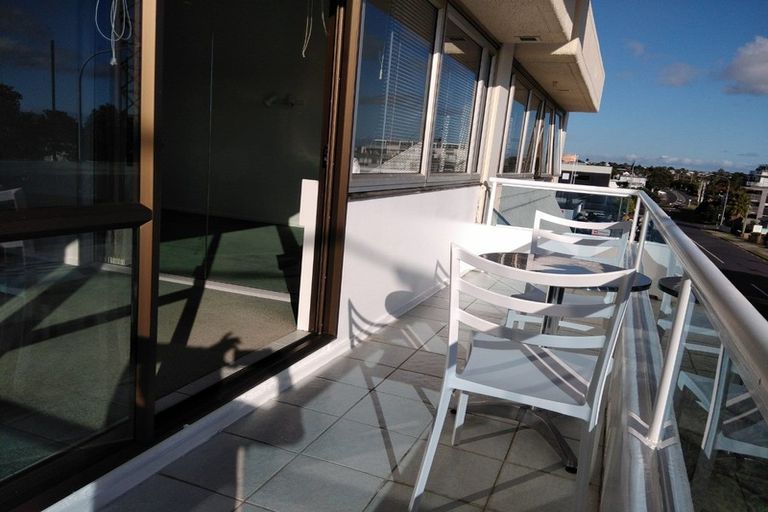 Photo of property in 4/15h Auburn Street, Takapuna, Auckland, 0622