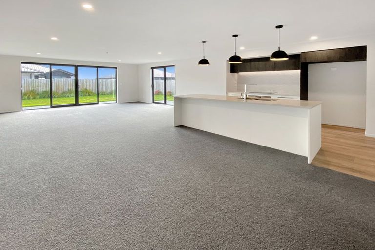 Photo of property in 15 Glengael Drive, Halswell, Christchurch, 8025