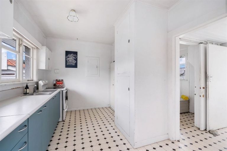 Photo of property in 23 Maunu Road, Avenues, Whangarei, 0110