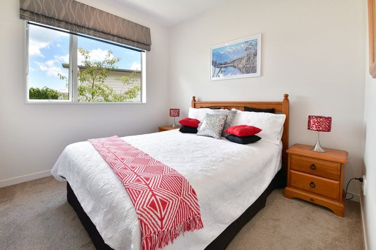 Photo of property in 19 Maka Terrace, Orewa, 0931