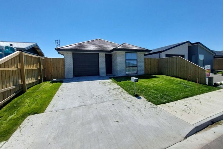 Photo of property in 43 Crossley Avenue, Woodend, 7610