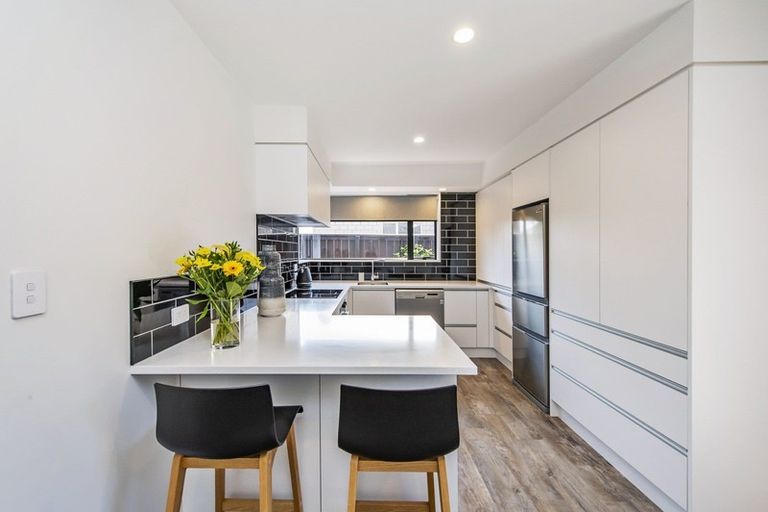 Photo of property in 65 Palmers Road, New Brighton, Christchurch, 8083