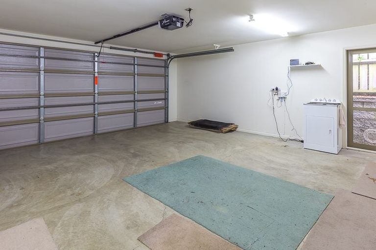 Photo of property in 21 Carol Lee Place, Albany Heights, Auckland, 0632