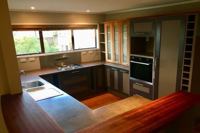 Photo of property in 77 Angelo Avenue, Howick, Auckland, 2014