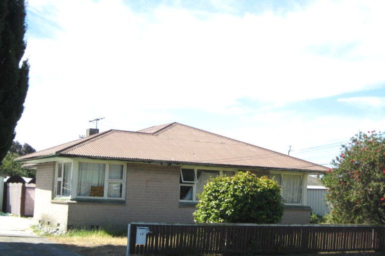 Photo of property in 15 Vancouver Crescent, Wainoni, Christchurch, 8061