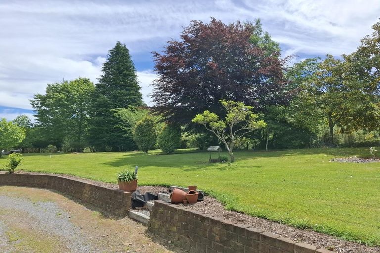 Photo of property in 227 Whangamata Road, Kinloch, Taupo, 3377