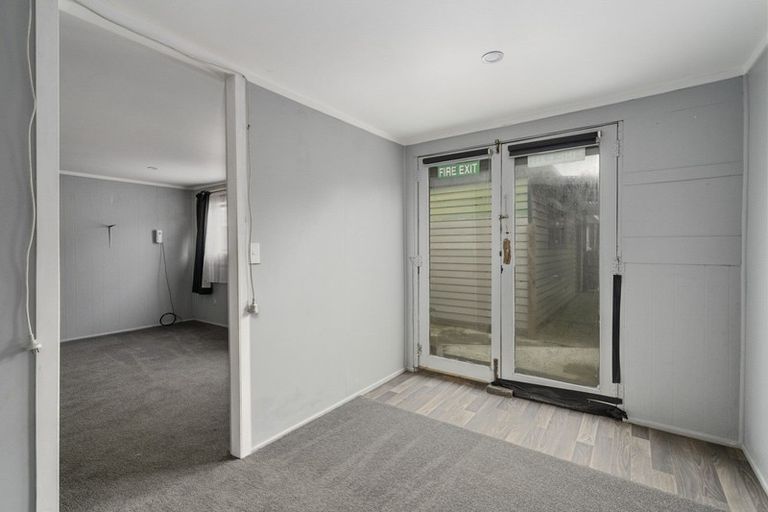 Photo of property in 17 Bendigo Street, Cloverlea, Palmerston North, 4412