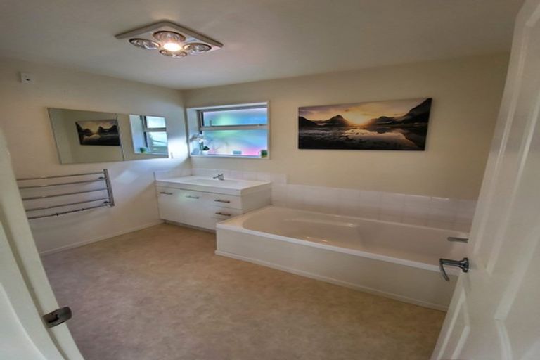 Photo of property in 12 Russell Street, Darfield, 7510